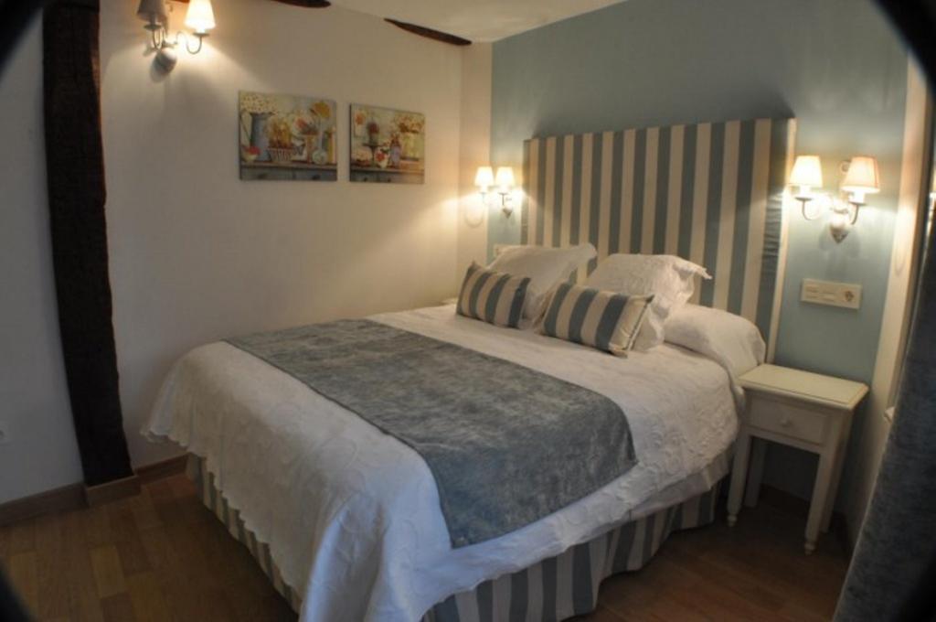 Hotel El Rincon Del Convento Oña Pokoj fotografie